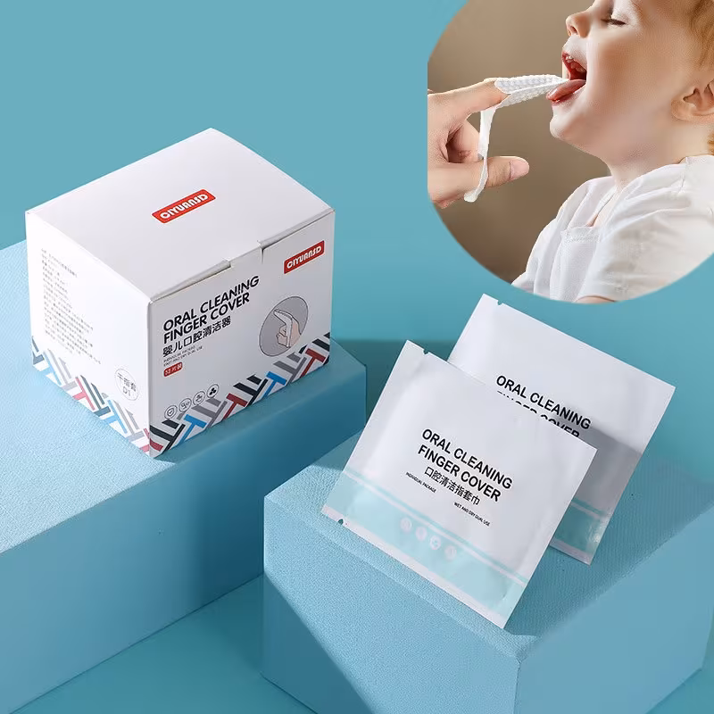 Nettoyeur de langue pour nourrisson